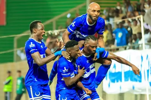 بـ 10 لاعبين.. الهلال السوداني يفوز على مولودية الجزائر في دوري أبطال أفريقيا